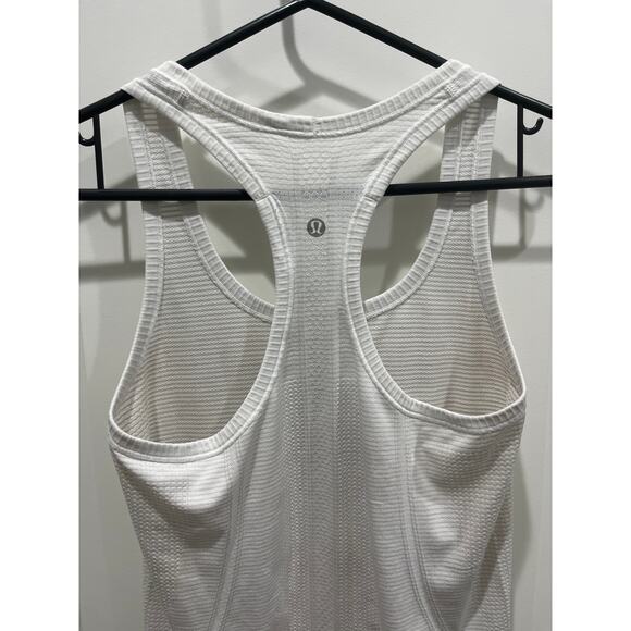 Lululemon White Racerback Align Activewear Tank Sz 4 - Picture 4 of 4